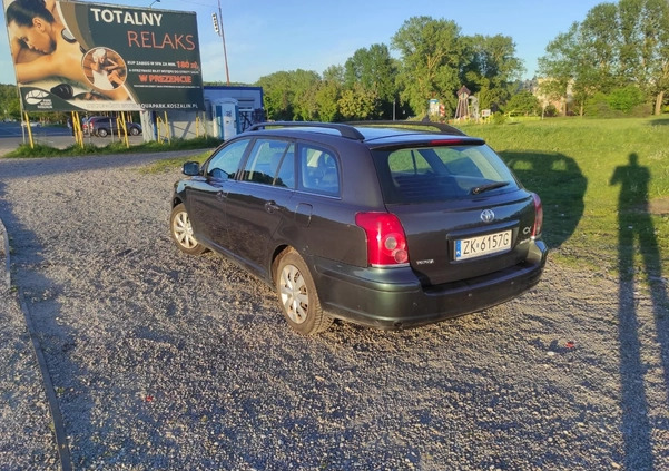 Toyota Avensis cena 14500 przebieg: 245000, rok produkcji 2006 z Koszalin małe 121